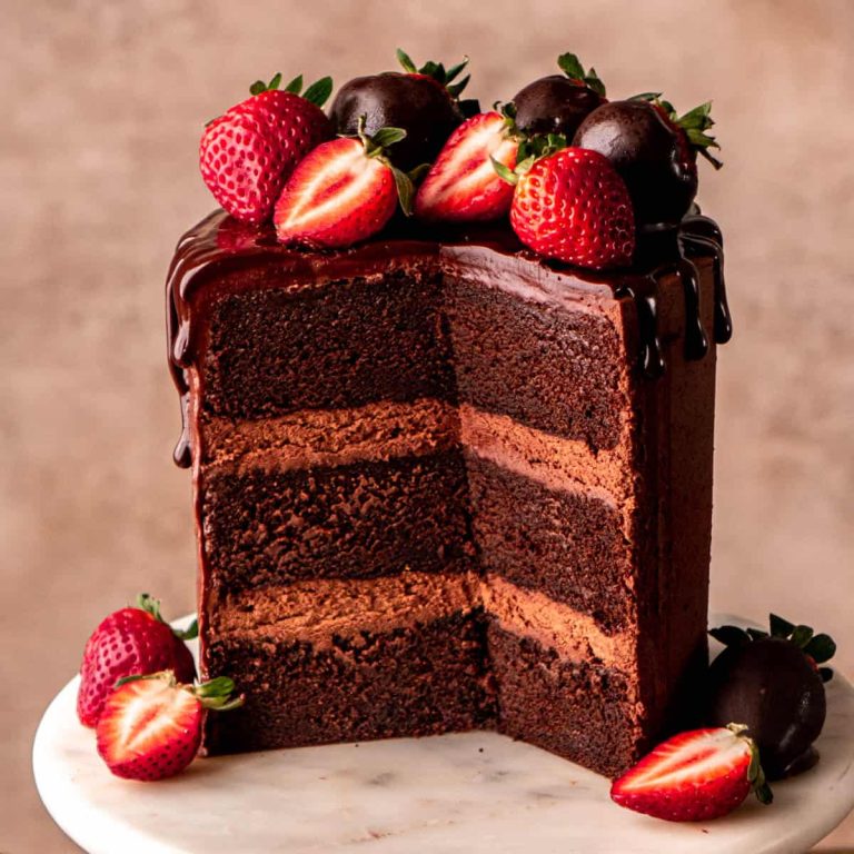 What is Ganache in Cake?