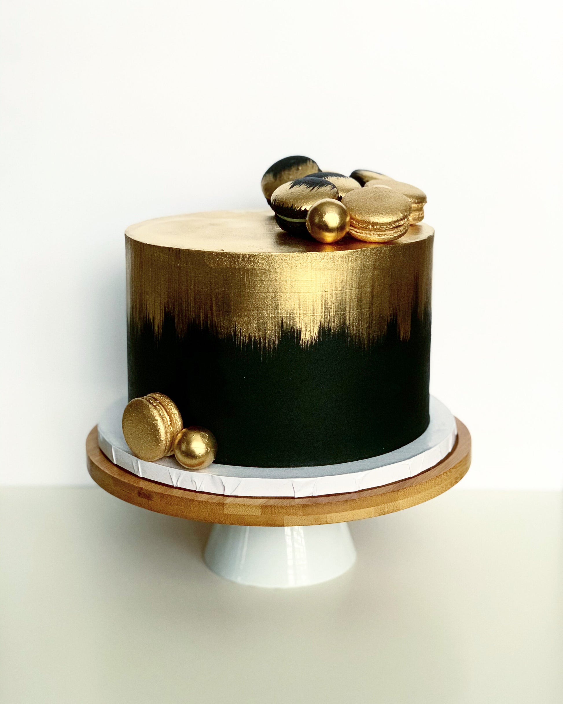 Black And Gold Cake